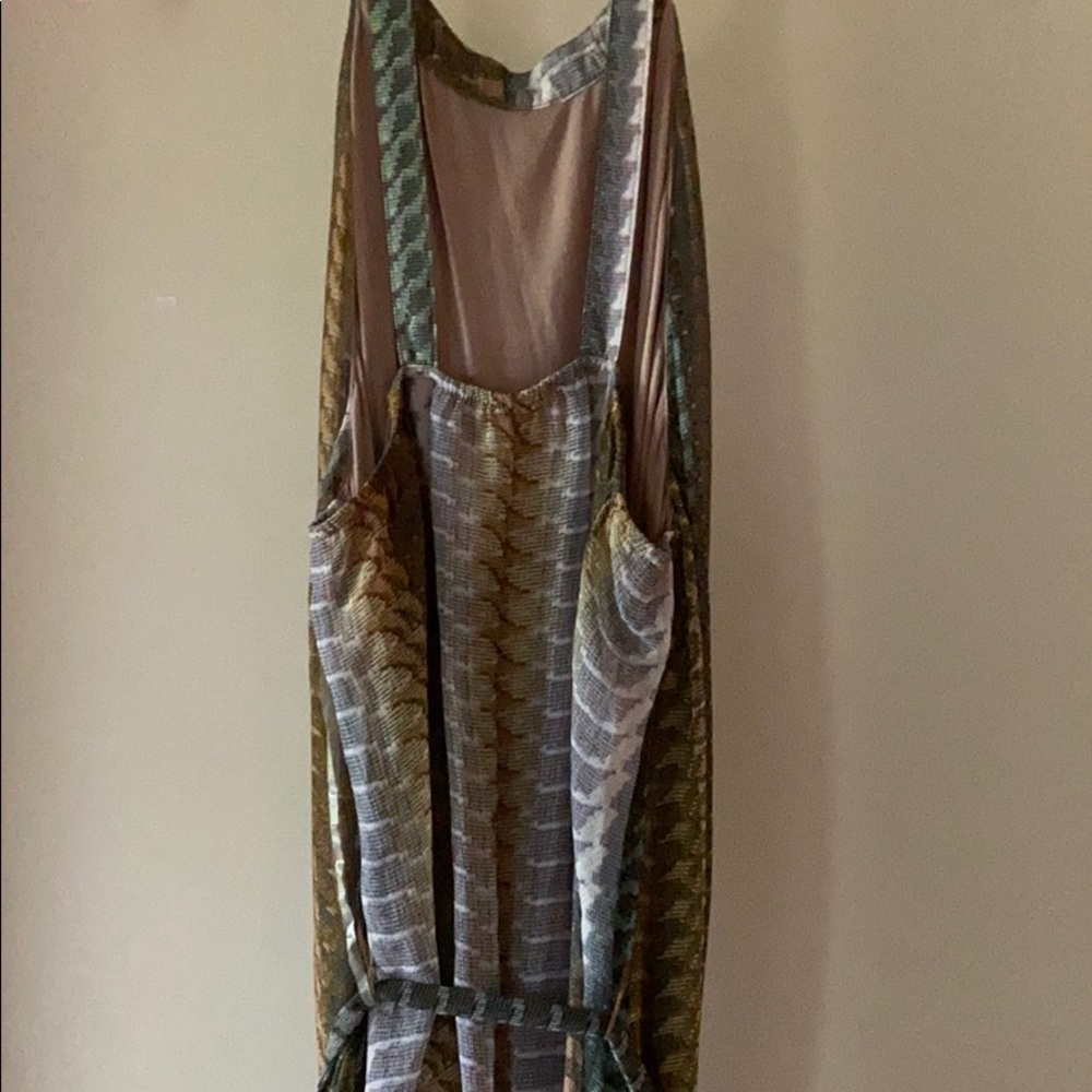 Dress - Picture 3 of 6